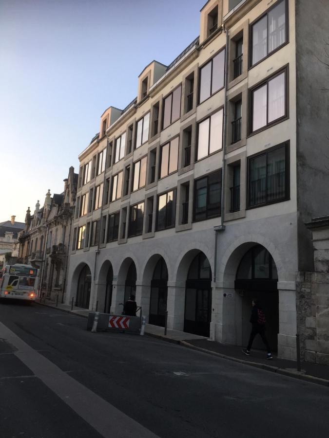 Appartement la rochelle grosse horloge / port Extérieur photo